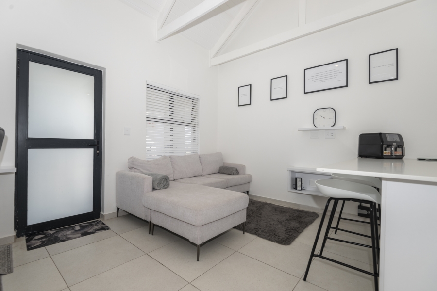 1 Bedroom Property for Sale in Laguna Western Cape